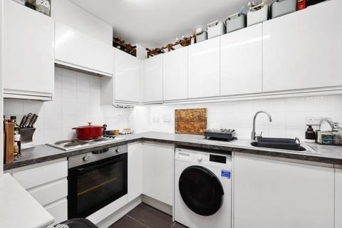 1 bedroom flat for sale, 31 Skyline Plaza Building, 80 Commercial Road, London, E1 1NY