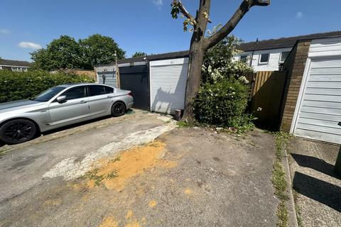 83 Bromley Gardens, Houghton Regis, Dunstable, LU5 5RJ