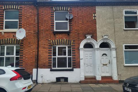 2 bedroom terraced house to rent, Alcombe Road, The Mounts, Northampton, NN1
