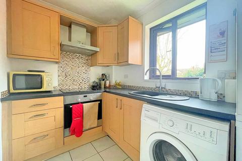 2 bedroom flat for sale, Heriot Way, Great Totham, Maldon, CM9