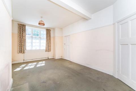 48 Holyoake Walk, London, W5 1QJ