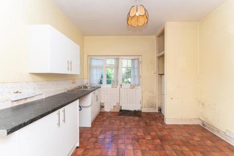 48 Holyoake Walk, London, W5 1QJ