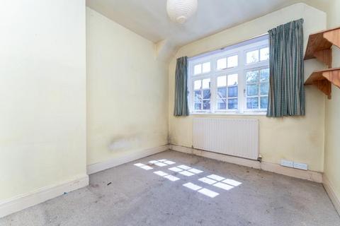 48 Holyoake Walk, London, W5 1QJ