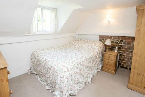 1 bedroom end of terrace house for sale, In A Tucked Away Location in Goudhurst