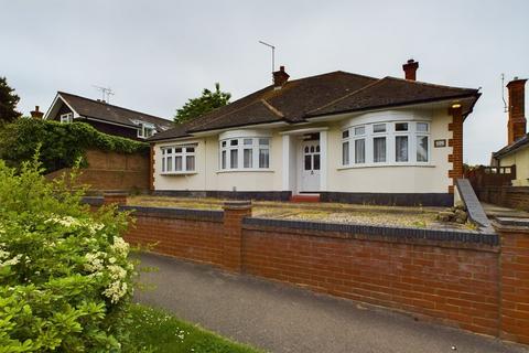 2 bedroom detached bungalow for sale, Lampits Hill, Corringham, SS17