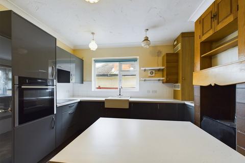 50 Lampits Hill, Corringham, Stanford-le-hope, SS17 9AL