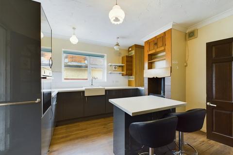 50 Lampits Hill, Corringham, Stanford-le-hope, SS17 9AL