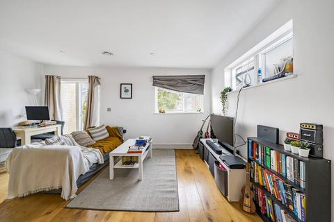 1 bedroom flat to rent, Clarence Walk, Stockwell, London, SW4
