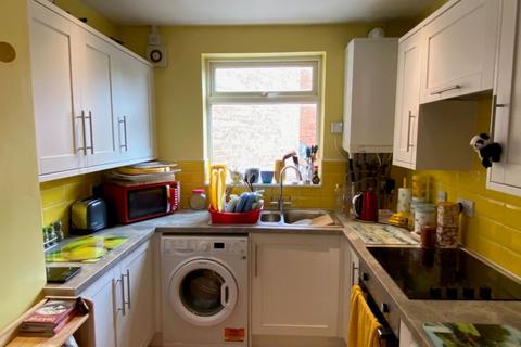 2 bedroom flat for sale, Bailiff Street, The Mounts, Northampton NN1 3EA