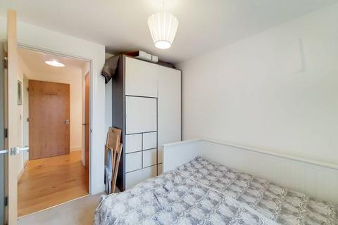 2 bedroom flat for sale, East Street, Elephant and Castle, London, SE17