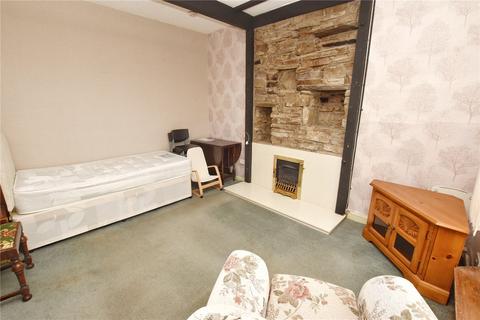 4 bedroom terraced house for sale, Charlestown Road, Glossop, Derbyshire, SK13