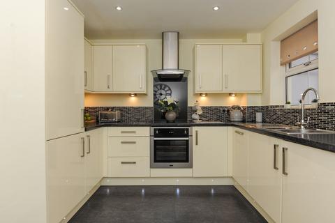 35 Blackthorn Close, Hasland, Chesterfield, S41 0DY