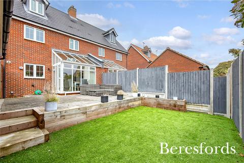 27 Cromwell Road, Flitch Green, Dunmow, CM6 3GE