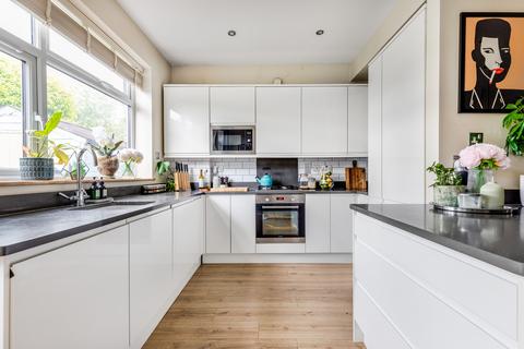 19 Fieldend Road, London, SW16 5SR