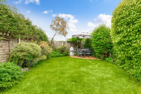 19 Fieldend Road, London, SW16 5SR