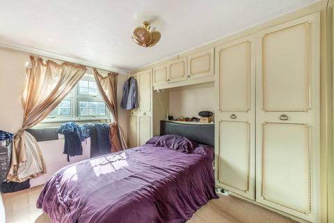 4 bedroom end of terrace house to rent, Westbury Lodge Close, Pinner, HA5