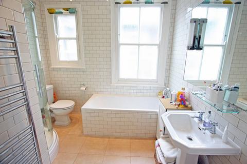 4 bedroom terraced house to rent, Bangalore street, West Putney, London, SW15