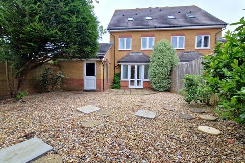 3 bedroom townhouse to rent, Fitzroy Drive, Lee-on-the-Solent, Hampshire, PO13