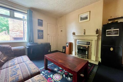 2 bedroom flat for sale, Bavington Drive, Newcastle upon Tyne, NE5
