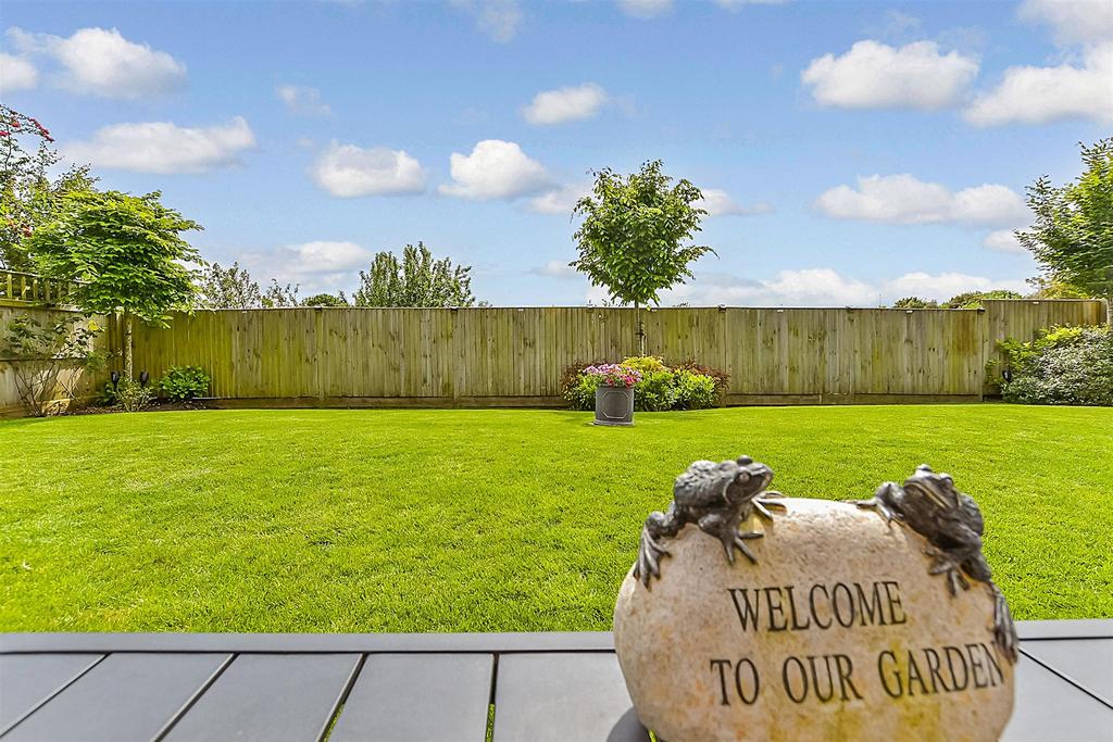 External Lifestyle Photograph