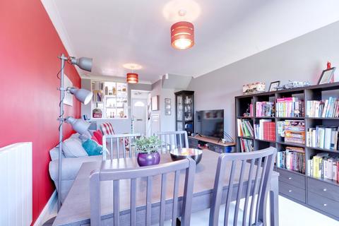 44 Fanns Rise, Purfleet, RM19 1GP