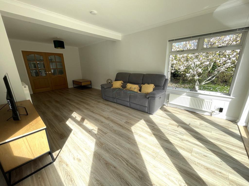 Sitting room c.JPG