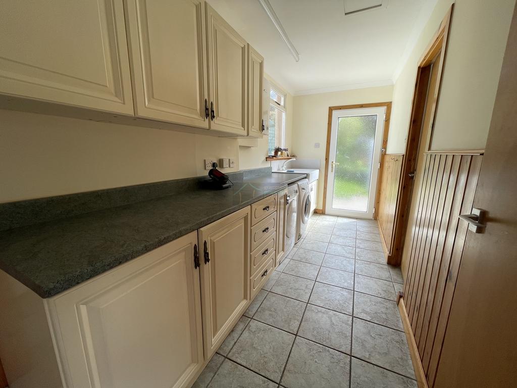 Utility room.JPG