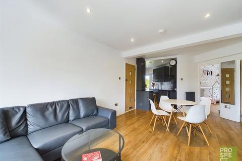 2 bedroom apartment to rent, River Court, Taplow, Maidenhead, Berkshire, SL6