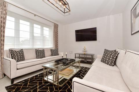 76 Consort Drive, Leatherhead, KT22 0AS