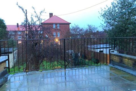 2 bedroom flat to rent, Granville Road, London, N22