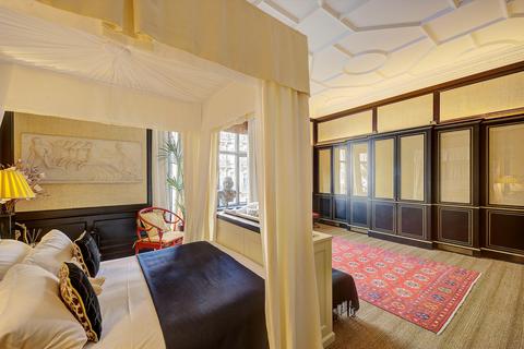 1 bedroom flat for sale, Cadogan Gardens, London, SW3