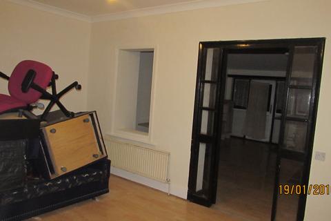 4 bedroom terraced house to rent, Cromwell Road, Forest Gate, Newham, E7