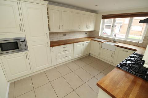4 bedroom detached house for sale, Milton Drive, Newport Pagnell