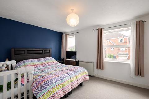 2 bedroom flat to rent, Winteringham House, Whitecross Gardens, York, YO31