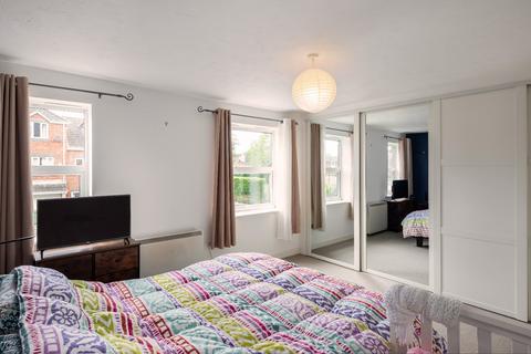 2 bedroom flat to rent, Winteringham House, Whitecross Gardens, York, YO31