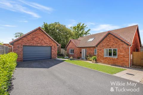 4 bedroom detached house for sale, Front Street, Chedzoy, Bridgwater, Somerset TA7
