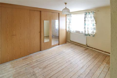 15 Myrtle Gardens, Swindon, SN2 1SB