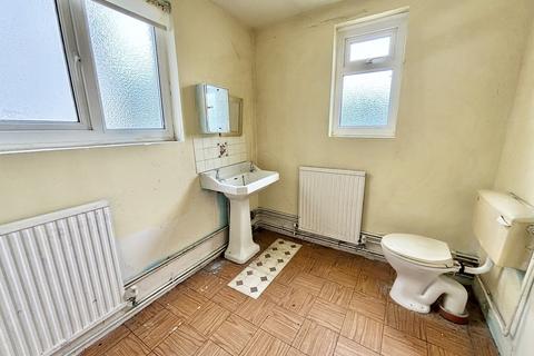 15 Brecon Road, Pontardawe, Swansea, SA8 4PA