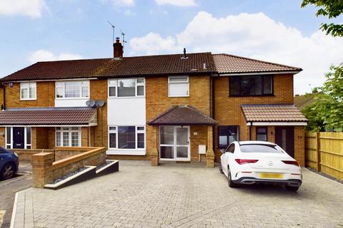 3 bedroom house for sale, Fir Tree Close, Leverstock Green