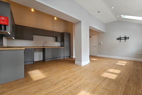 2 bedroom flat to rent, 1A Welles Street, Sandbach, CW11