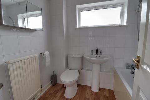 Studio for sale, Webb Rise, Stevenage SG1