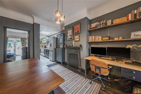26 Rathcoole Avenue, London, N8 9NA
