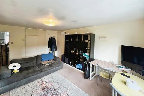 1 bedroom flat to rent, Whiteoak Road, Manchester, M14
