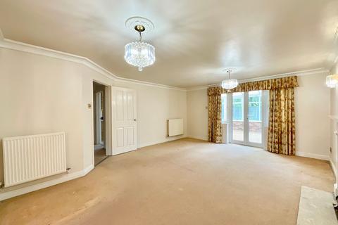 33 Ash Way, Newcastle, ST5 3UB
