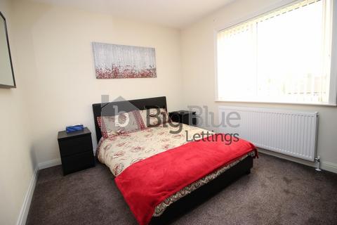 3 bedroom property to rent, Burley Hill Drive, Burley, Leeds LS4