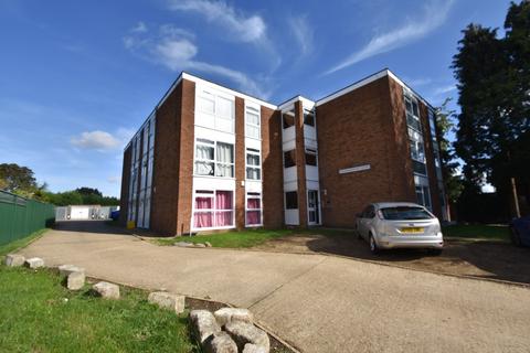 2 bedroom apartment for sale, Gainsborough Court, Stockingstone Road, Luton, Bedfordshire, LU2 7NQ