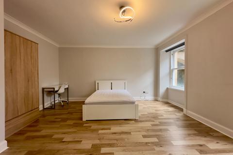 3 bedroom flat to rent, West Princes Street, Woodlands, Glasgow, G4
