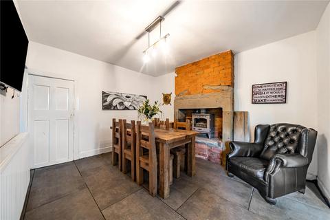 14 Pymroyd, Huddersfield, HD4 5PB