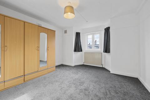 2 bedroom flat for sale, Bushey Road, London SW20