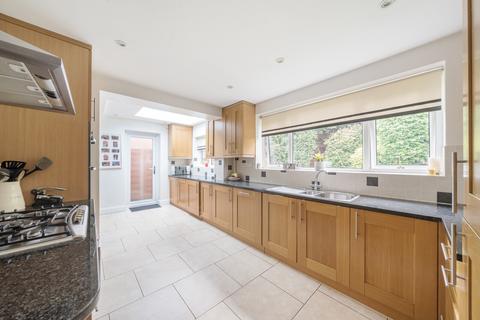 2 Amberley Drive, Woodham, Addlestone, KT15 3SL